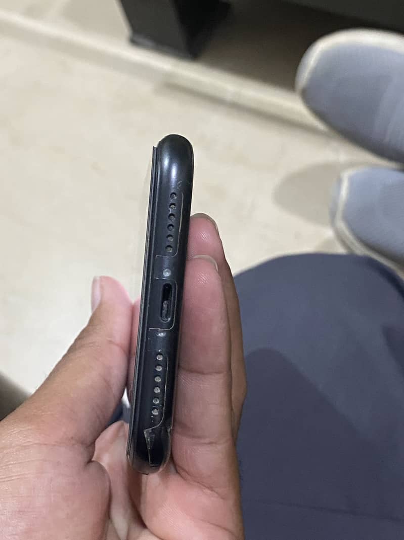 Iphone XR 4
