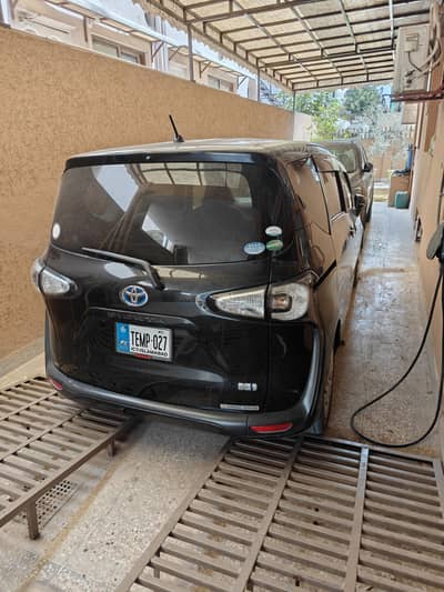 Toyota Sienta 2018 G Package