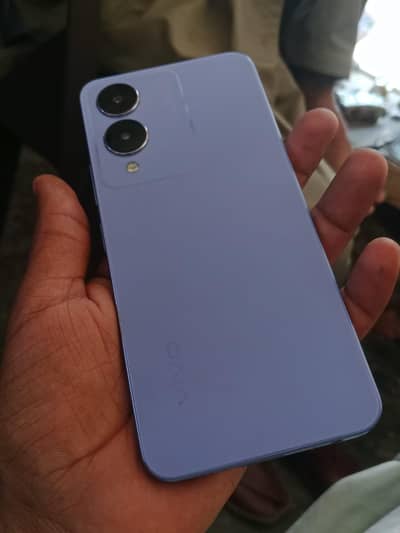 Vivo y17s 6+6Ram aur 128  storage with box and charger