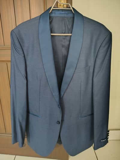 Uniworth suit size 34. Royal tag tux size 38