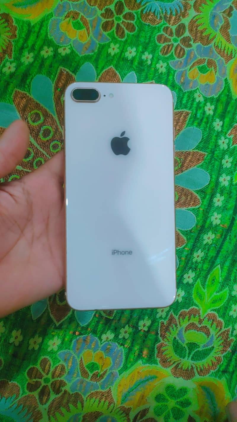 iPhone 8 plus 1