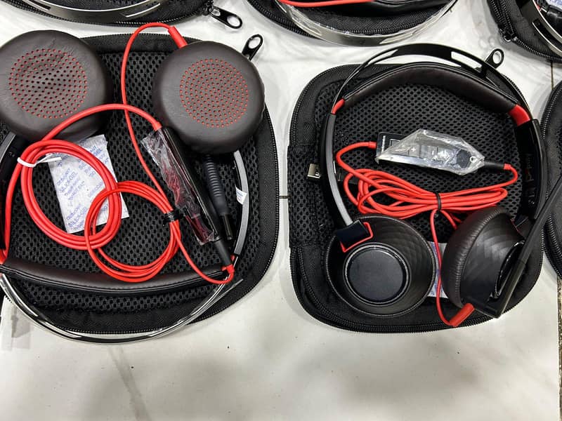 Poly Blackwire 5220 Wired Headset - 1