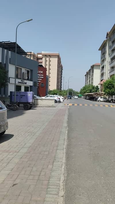 10 Marla 03 Bedroom Fully Renovated Luxury Apartment Available For Sale In Sector-F Askari 10 Lahore Cantt