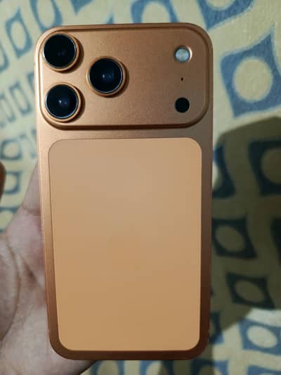 Xr into 17 pro 10/10 condition