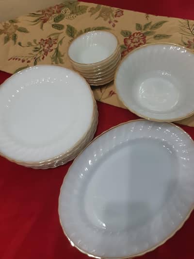 Anchor hocking dinner set