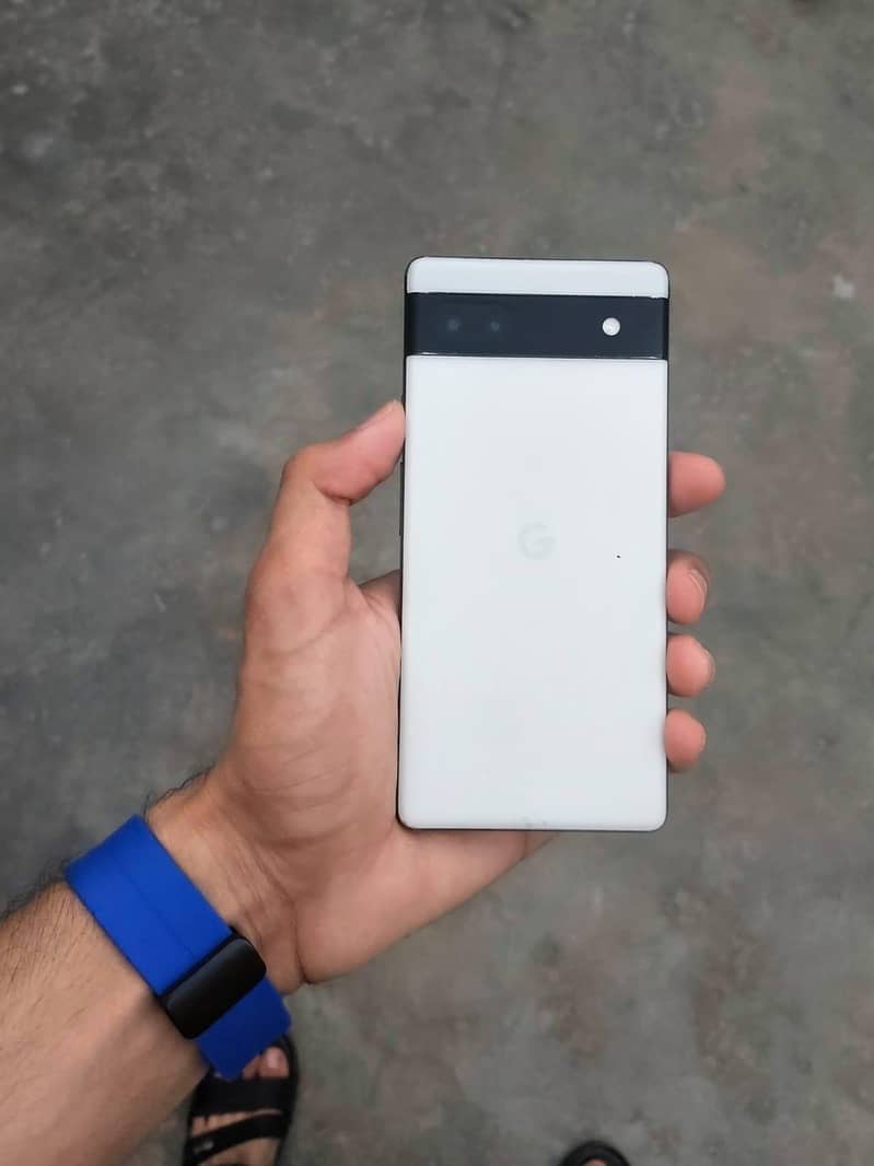 Google pixel 6A 4