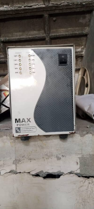 ups 1000 watt single battery pure sine wave  10/10 ups 03153374000