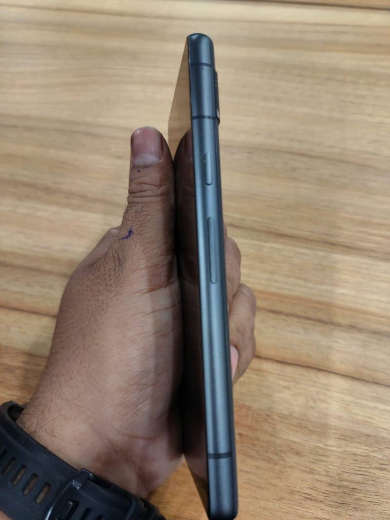 Google Pixel 7A 2