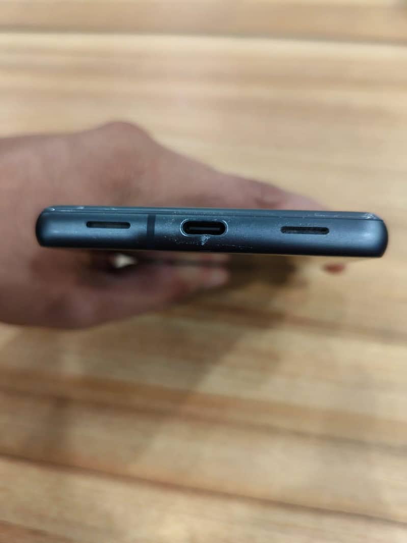 Google Pixel 7A 4