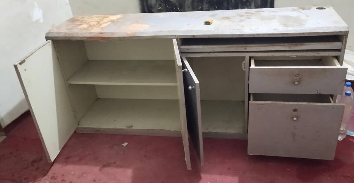 kitchen side table also use for computer use 1