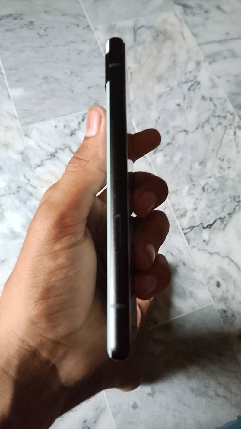 Google pixel 6a 4