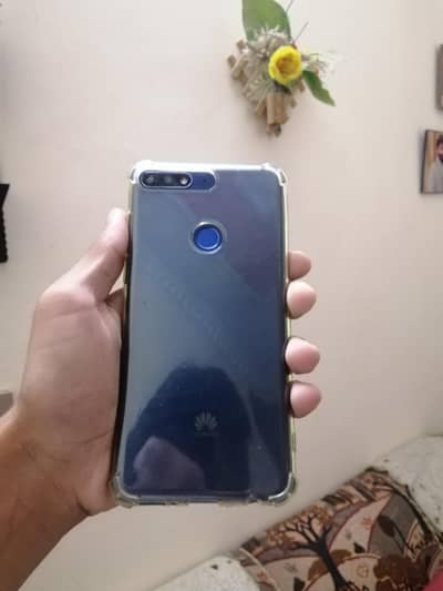 HUAWEI Y7 PRIME 2018 (Exchange possible with iphone or android)