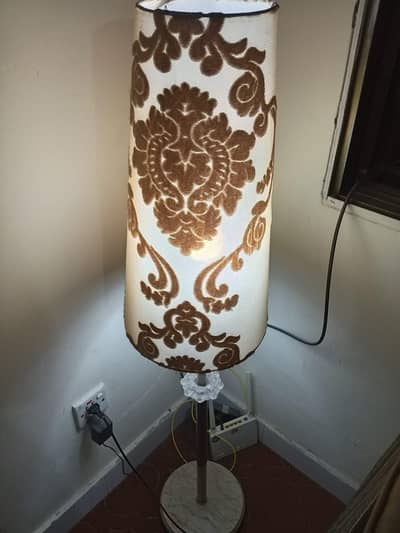 Floor lamp
