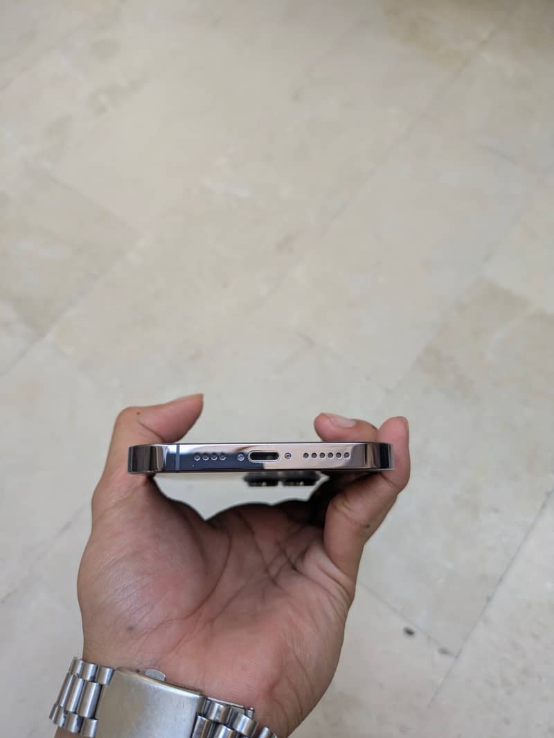 Iphone 14 pro max 4