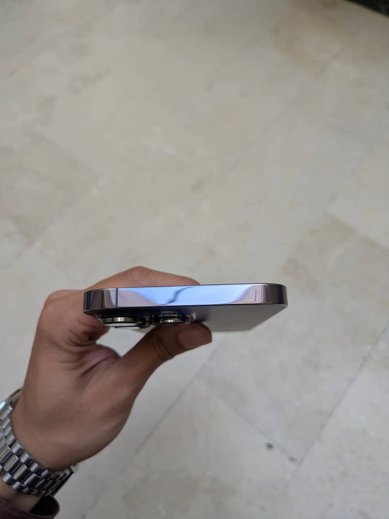 Iphone 14 pro max 5