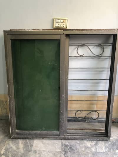 Window 3.5x3.5 for sale