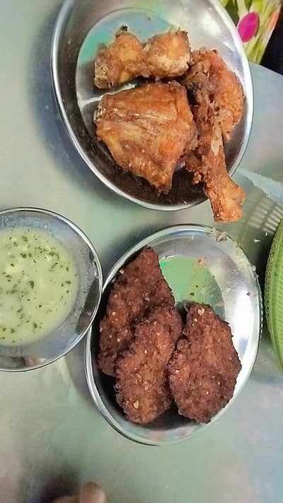 main Ghar ka bna hua fresh Khana sale krti hu Kisi ko b chaye to order