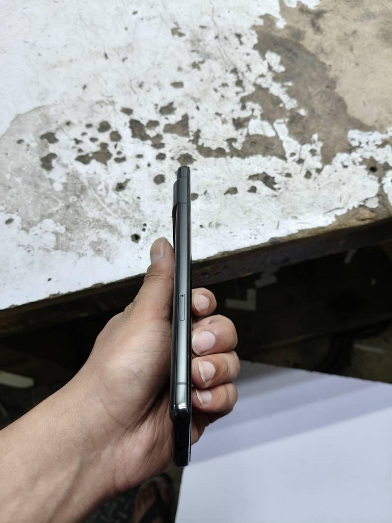 Mobile 4