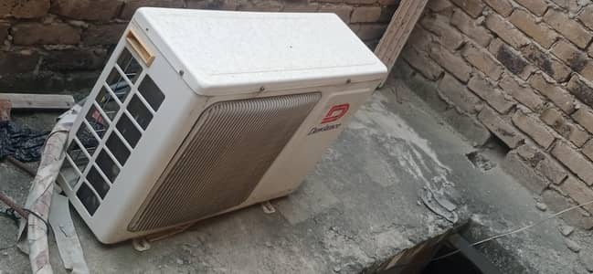 Dawlance split AC 1.5 Ton