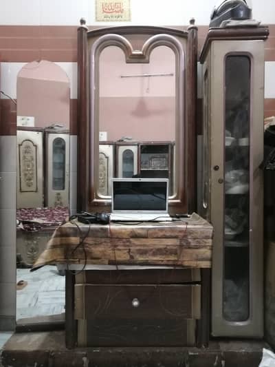 1 Bed Dressing Showcase