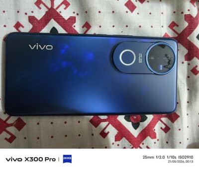 vivo v50 5G phone 2 manth warranty complete box