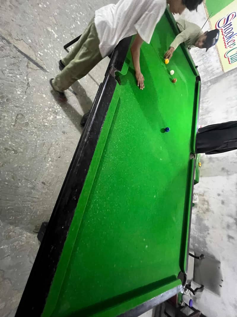Snooker Table 0
