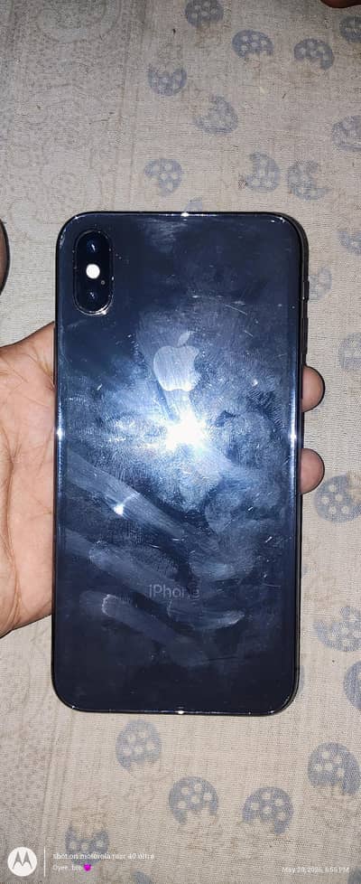 iPhone X 64GB - Non PTA Factory Unlock - 100% Health - 10/10 Condition