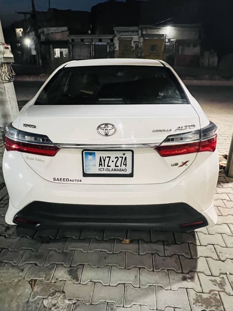 Altis 1
