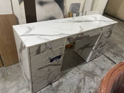 Dressing table with 2 side tables