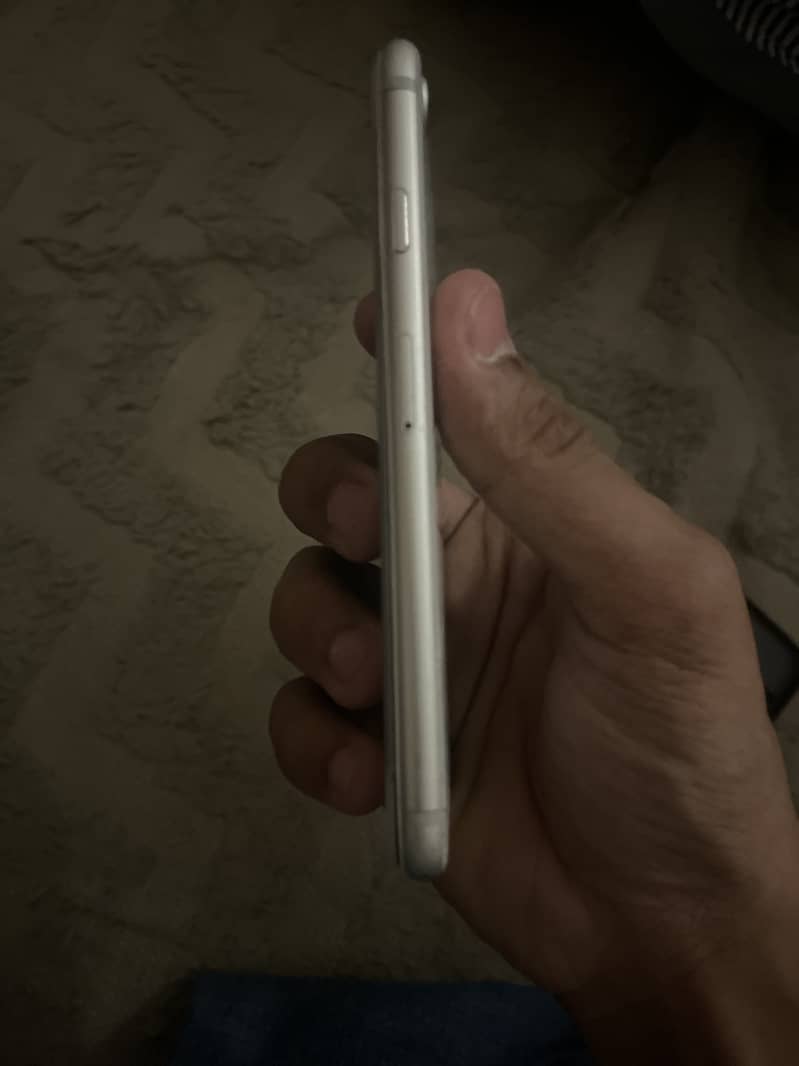 iPhone 8 2