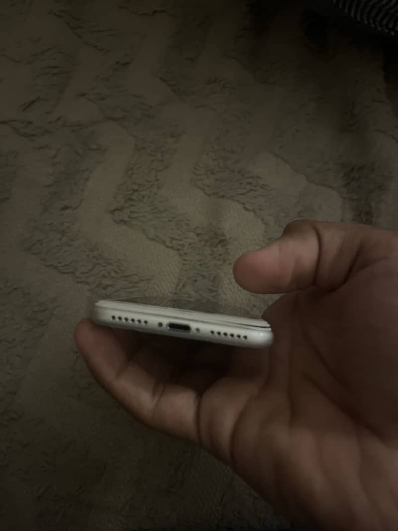 iPhone 8 5