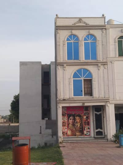 2 Marla commercial plaza for sale