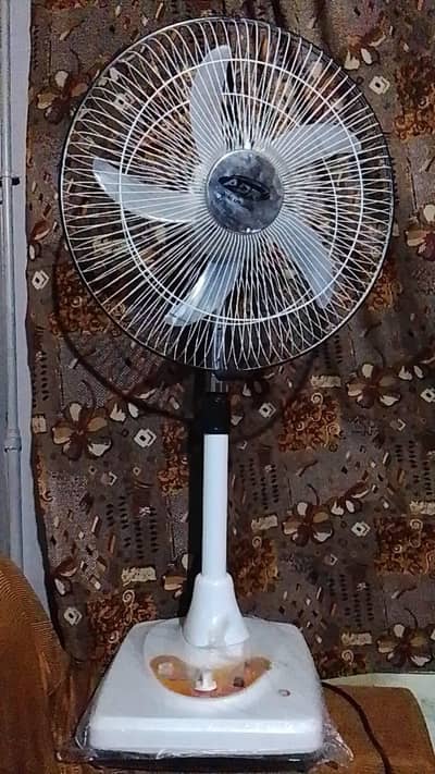 Table Fan + Charging Fan