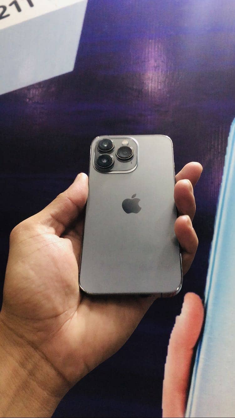 iPhone 13 pro 0