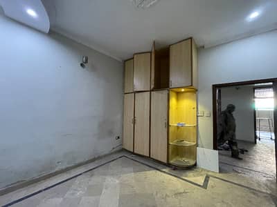 5 Marla Upper Portion For Rent in Johar Town