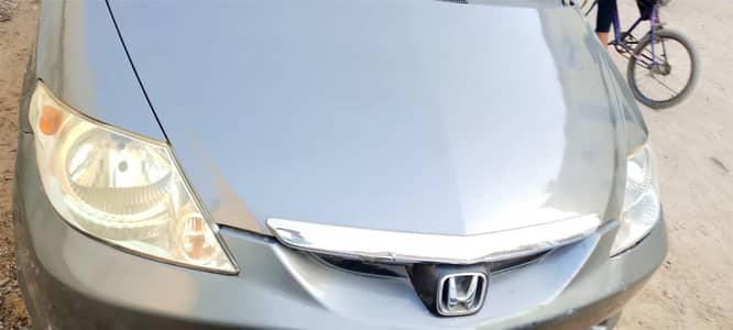 city 2005 model urgent sell