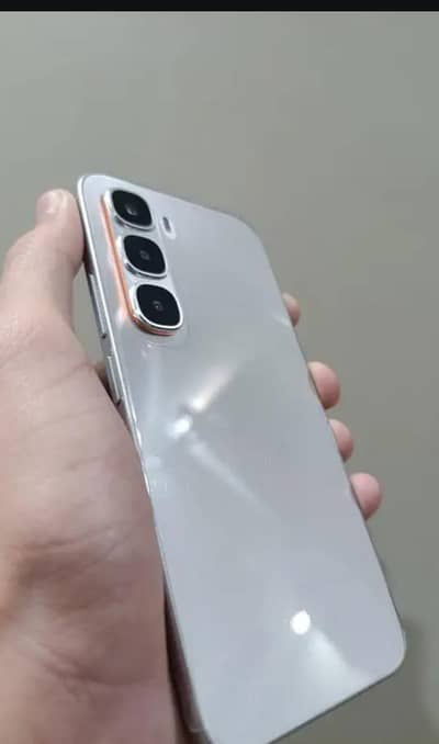 INFINIX HOT 60 PRO
