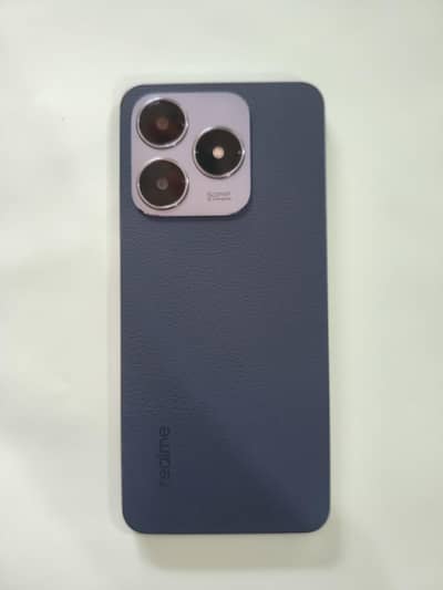Realme c63 6/128 10/10 scratch less