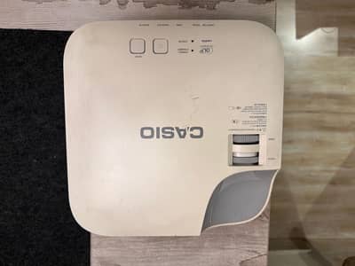 Casio XJ-V1 Projector with Hashmo Projection Screen for Sale