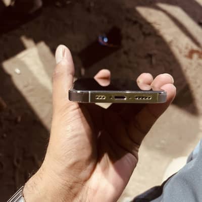 iPhone 13pro pTA  256gb