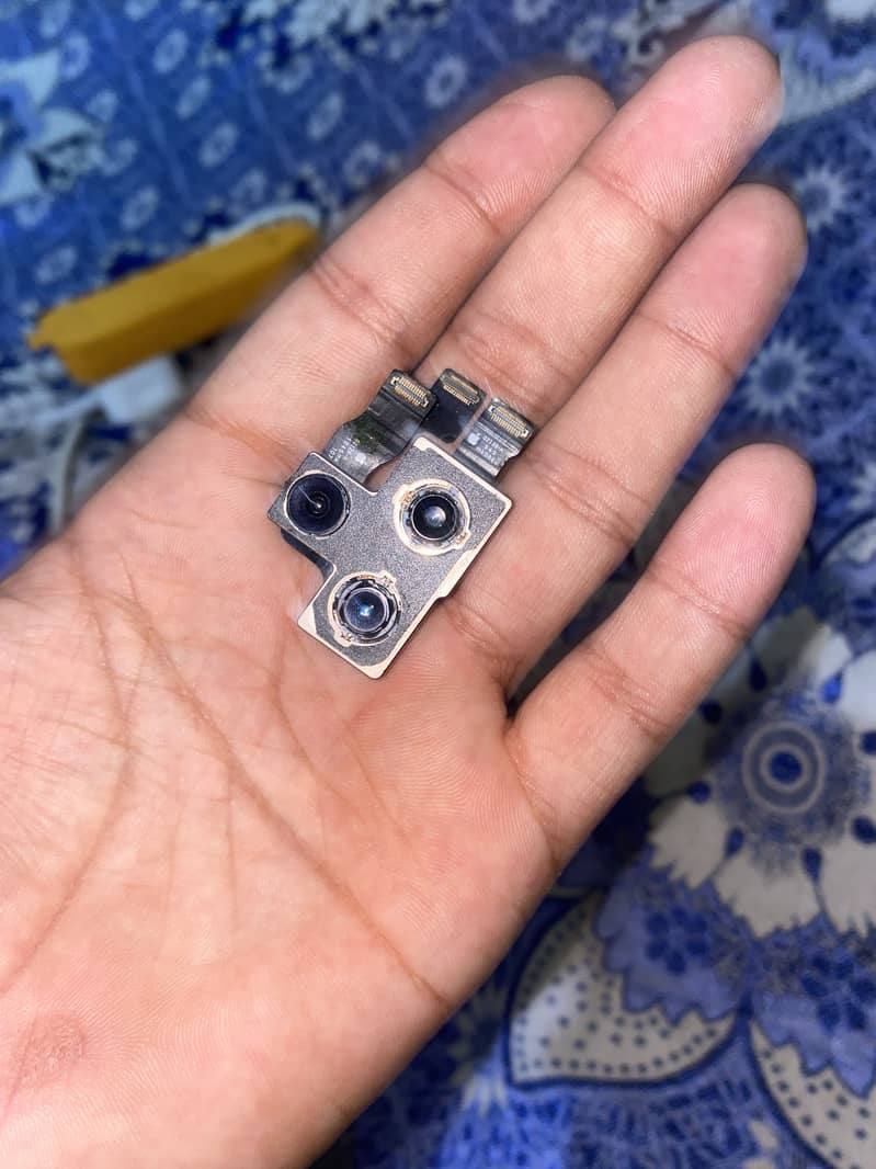 iPhone 11 pro max camera 0