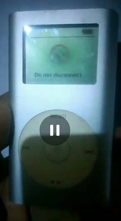 iPod 4 GB