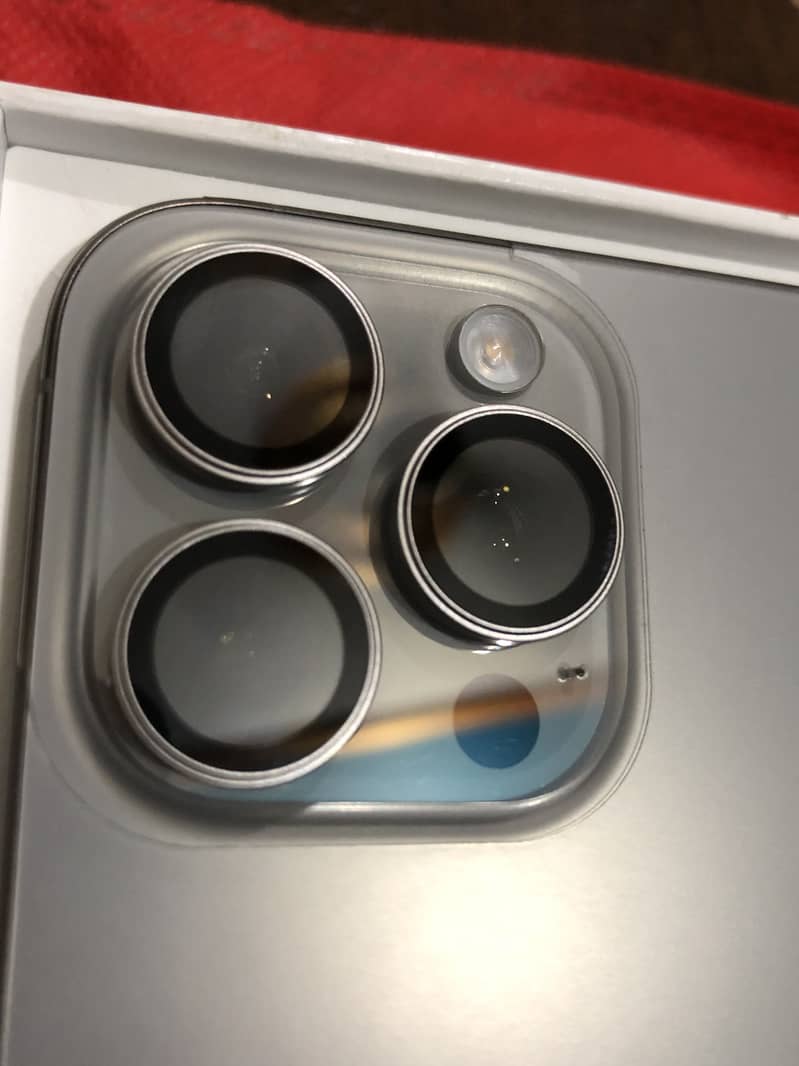 iPhone 15 pro max 4