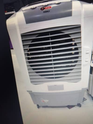 electric cooler for sale with 6 cooling bottles