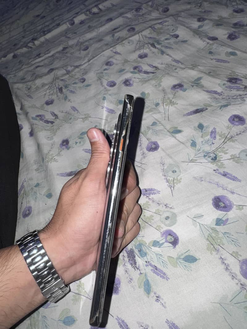 Camon 40pro 4