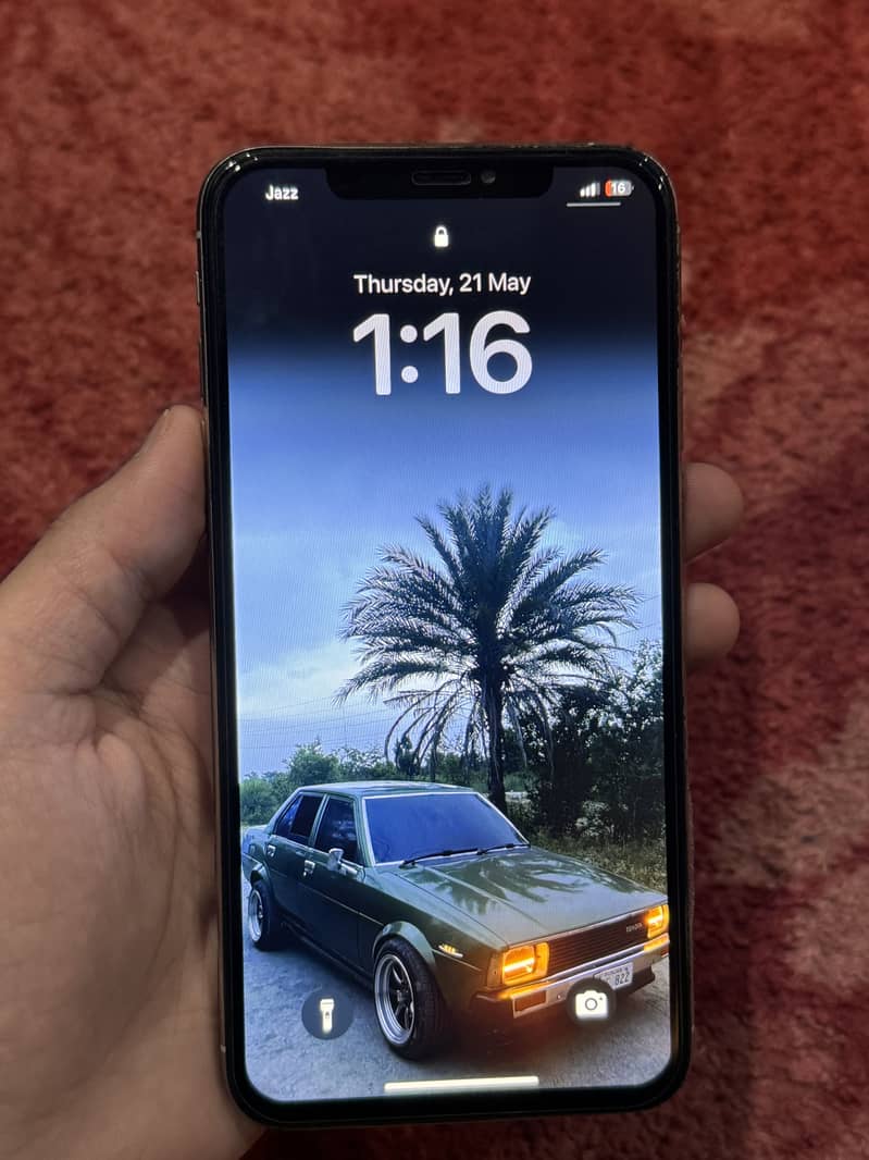 iPhone xs max 1