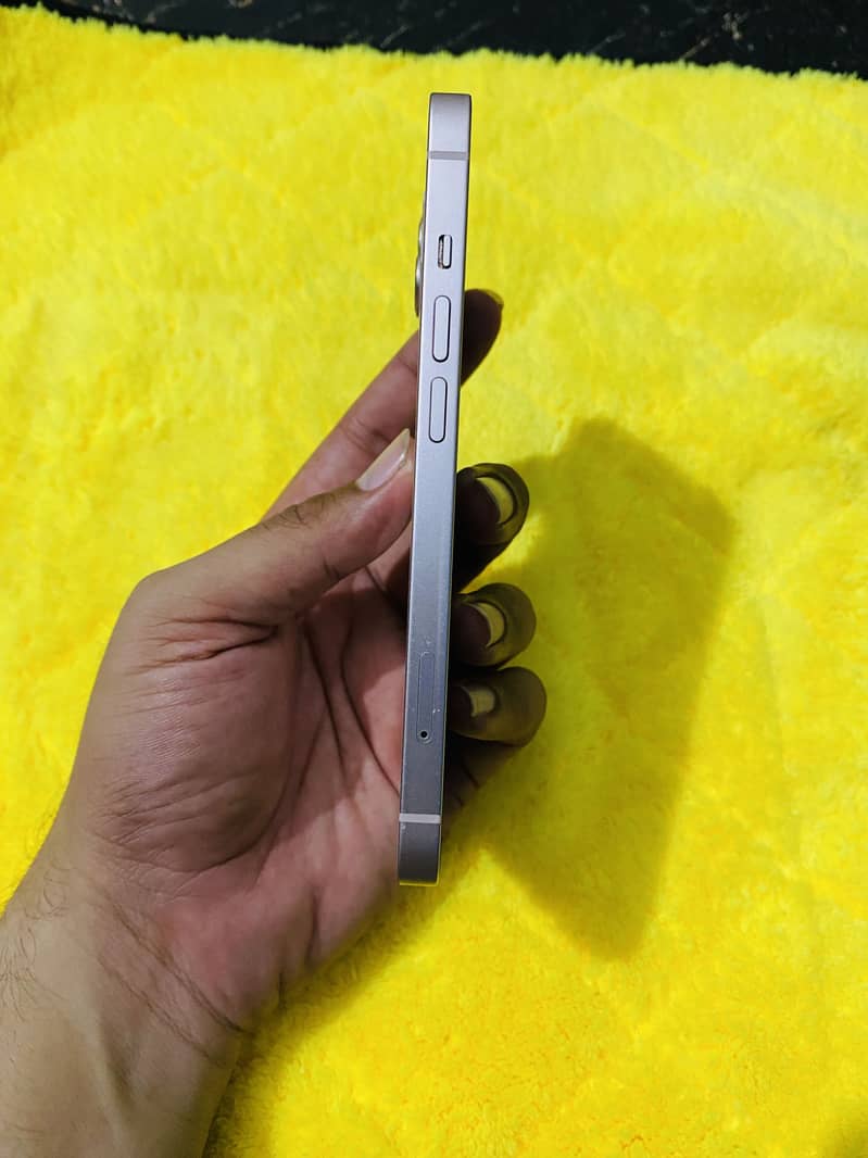 IPhone 13 FU sim non active 3