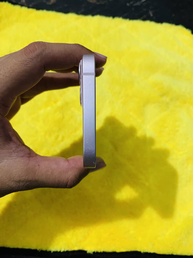 IPhone 13 FU sim non active 4