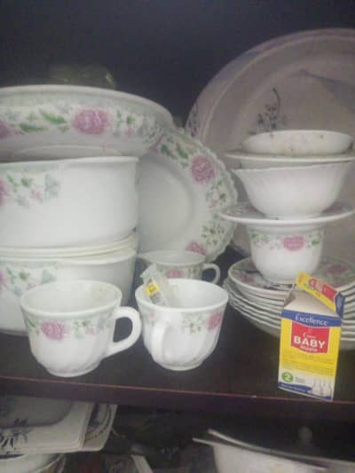 dinner set  or tray set 3 with cups