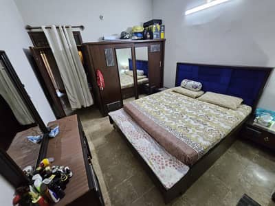 Bed Room Set ( Urgent sale )